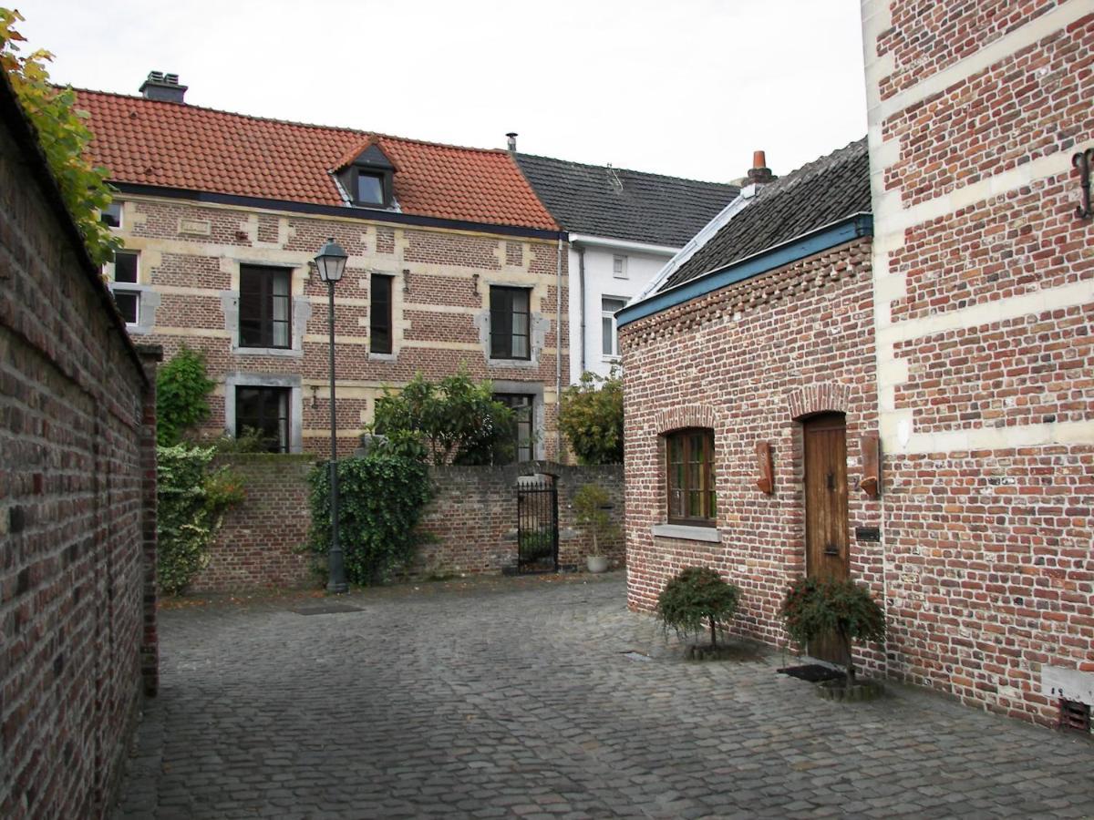 Het Begijnhof Tongeren Center Apartment Exterior photo